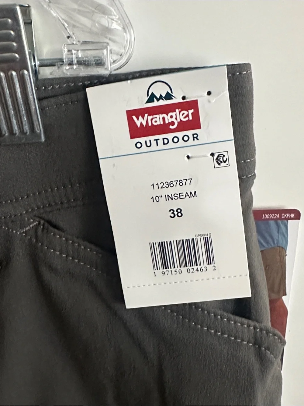 Wrangler® Men's Outdoor Performance Zip Cargo Short 38